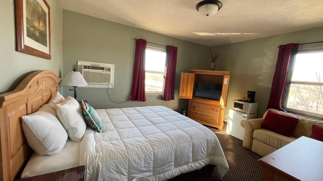 Rugged Country Lodge Pendleton Exterior foto