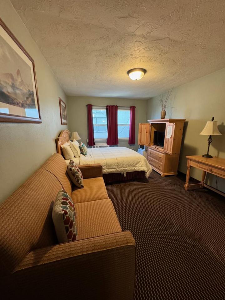 Rugged Country Lodge Pendleton Exterior foto