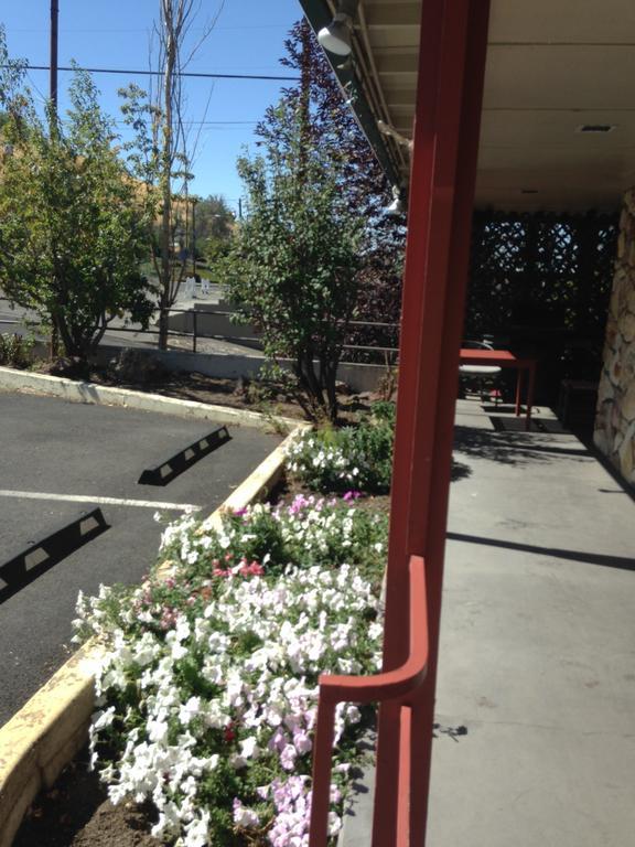 Rugged Country Lodge Pendleton Exterior foto