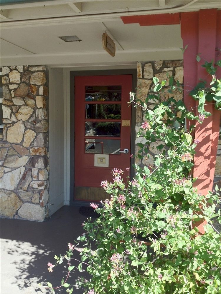 Rugged Country Lodge Pendleton Exterior foto
